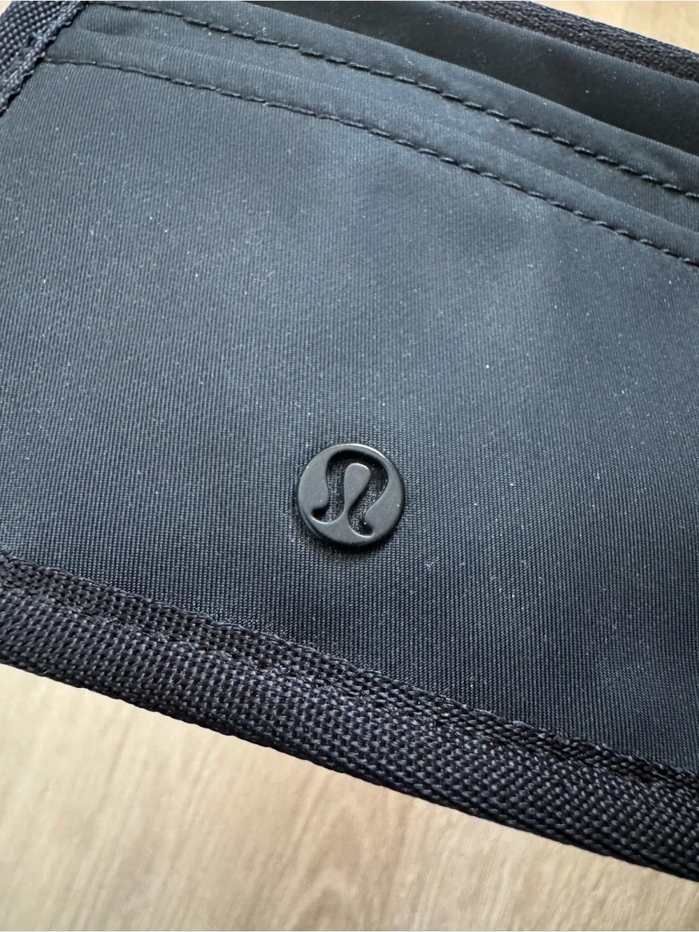 lululemon athletica Black Small Zip Card holder Wallet